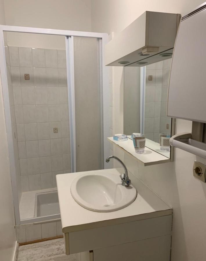 Studio Meuble Gare אנז'ה מראה חיצוני תמונה